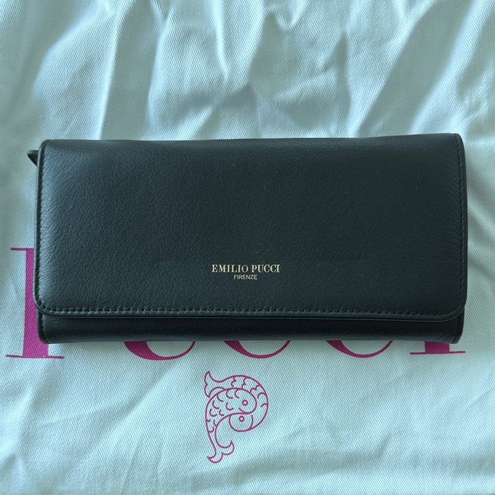 PUCCI Wallet on chain